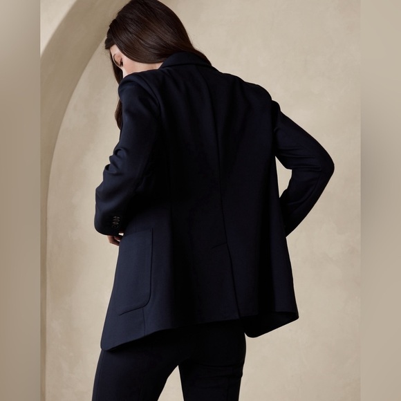 NWT! BANANA REPUBLIC WOMENS BLACK EVERYWHERE PONTE BLAZER💙 - Picture 5 of 14